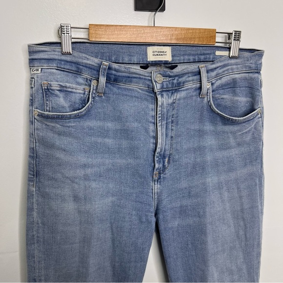CITIZENS OF HUMANITY Light Wash Lilah High Rise Bootcut Jeans - Picture 3 of 9